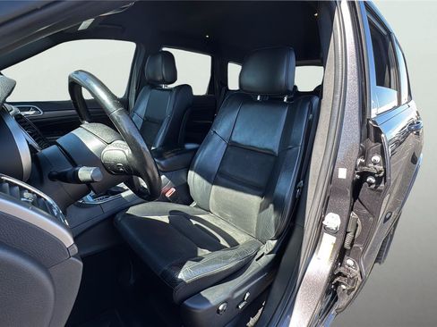 Certified 2018 Jeep Grand Cherokee Altitude AWD/4WD image 18