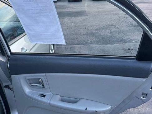 Used 2008 Kia Spectra EX image 11