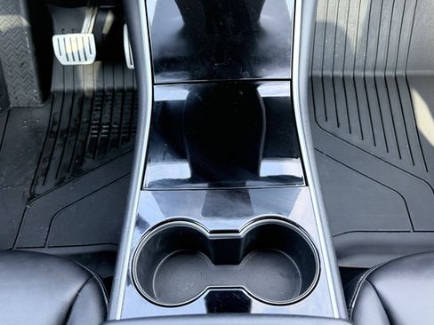 Used 2020 Tesla Model Y Performance image 59