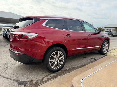 Used 2022 Buick Enclave Premium w/ Surround and Sites Package FWD image 4