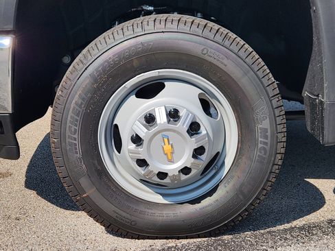 New 2025 Chevrolet Silverado 3500 W/T w/ WT Convenience Package image 8