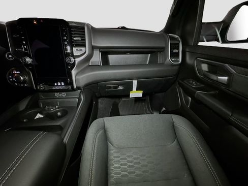 New 2026 RAM 1500 4x4 Crew Cab image 26