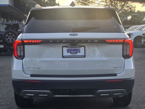 New 2026 Ford Explorer Active image 6