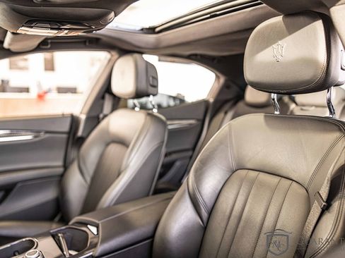 Used 2020 Maserati Ghibli image 16