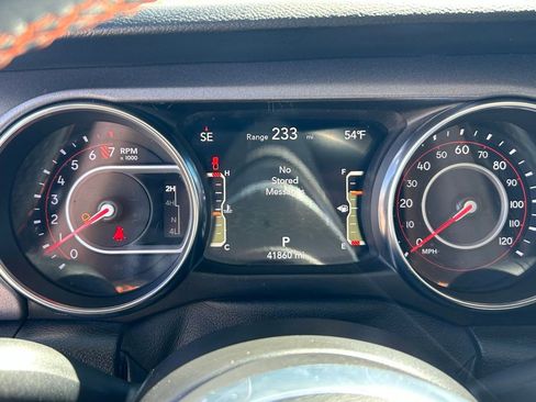 Used 2021 Jeep Gladiator Mojave AWD/4WD image 18