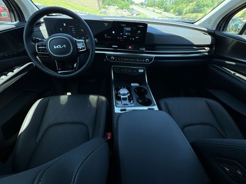 New 2026 Kia Carnival SX FWD image 32