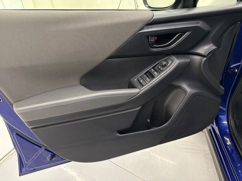 Used 2024 Subaru Crosstrek 2.0i Premium image 11