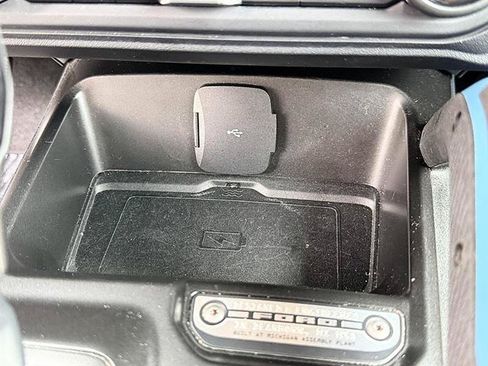 Used 2023 Ford Bronco Wildtrak AWD/4WD image 34
