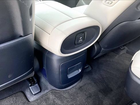 Used 2026 Hyundai Palisade Calligraphy FWD image 10