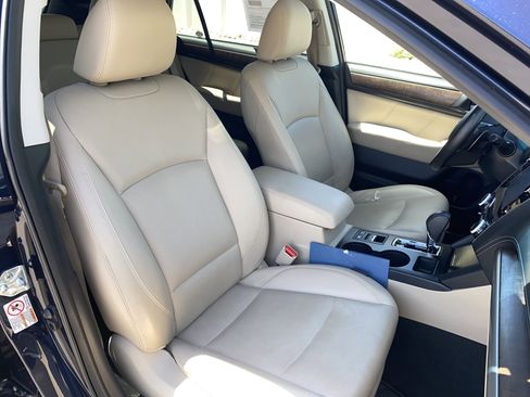 Used 2018 Subaru Outback 2.5i Limited AWD/4WD image 18