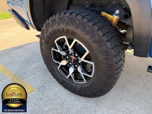 Used 2024 GMC Canyon AT4X AWD/4WD image 21