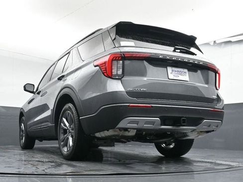 New 2026 Ford Explorer Active w/ Active Comfort Package image 28