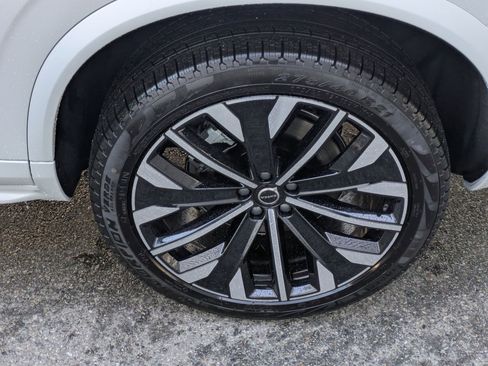 New 2026 Volvo XC90 B6 Ultra w/ Protection Package AWD/4WD image 18