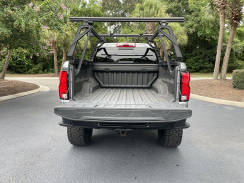 Used 2026 Chevrolet Colorado Z71 AWD/4WD image 31