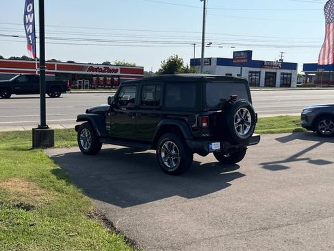 Used 2021 Jeep Wrangler Unlimited Sahara AWD/4WD image 5