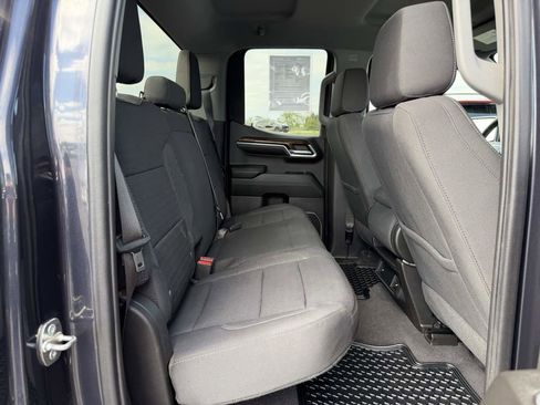 Used 2023 GMC Sierra 1500 SLE w/ Enhanced Capability Package AWD/4WD image 18