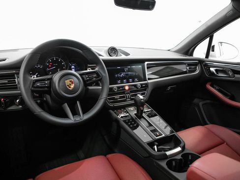 New 2026 Porsche Macan AWD/4WD image 13