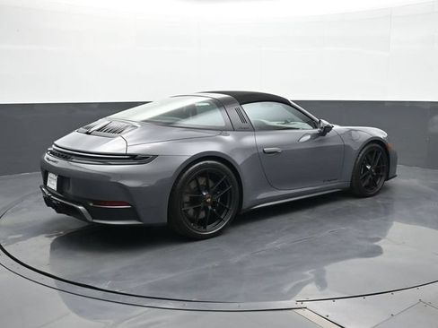 Certified 2026 Porsche 911 Targa 4 GTS AWD/4WD image 18