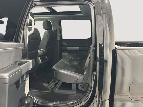 Used 2024 Ford F350 Lariat w/ Lariat Ultimate Package image 26