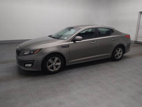 Used 2015 Kia Optima LX w/ LX Convenience Plus Package FWD image 2