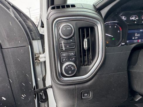 Used 2022 GMC Sierra 2500 SLE w/ SLE Convenience Package image 13