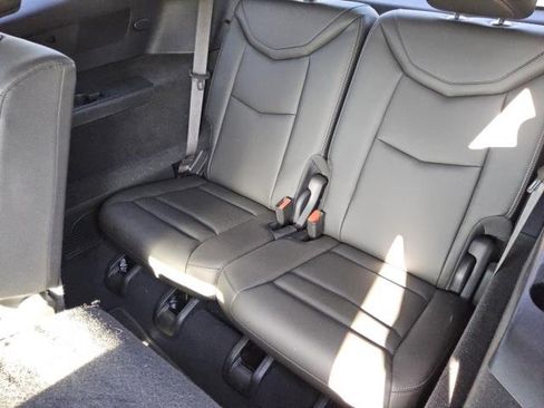 Used 2021 Cadillac XT6 Luxury FWD image 7