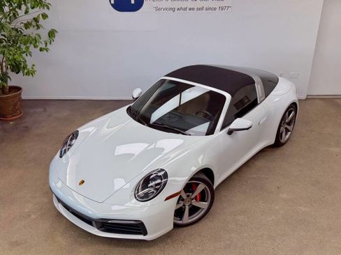 Used 2024 Porsche 911 Targa 4S w/ Premium Package image 6