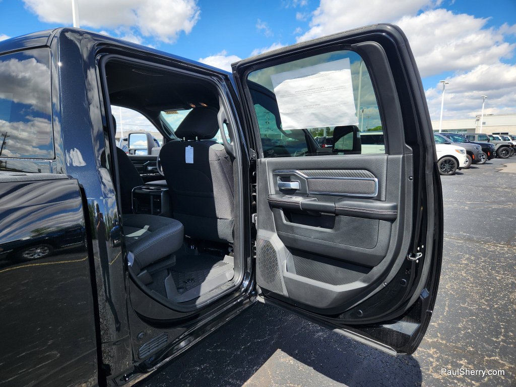 New 2026 RAM 3500 Big Horn AWD/4WD image 47