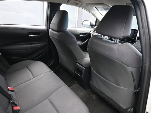 Used 2020 Toyota Corolla LE image 40