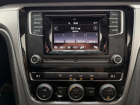 Used 2017 Volkswagen Passat 1.8T S image 26