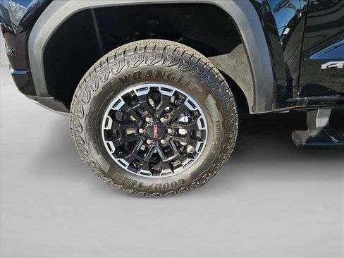 New 2026 GMC Canyon AT4 w/ Technology Plus Package image 10