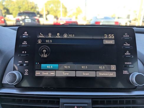 Used 2019 Honda Accord Sport image 19