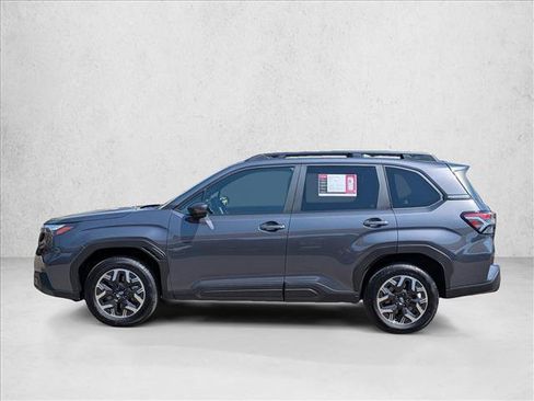 Used 2025 Subaru Forester Premium AWD/4WD image 9