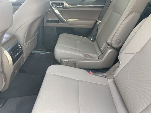 Used 2023 Lexus GX 460 Premium w/ Accessory Package AWD/4WD image 13