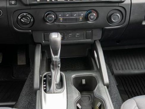 Certified 2025 Nissan Frontier SV AWD/4WD image 15