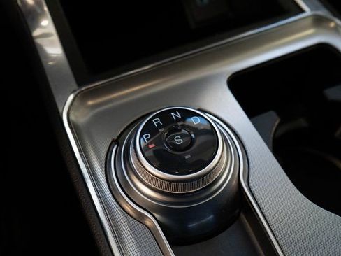 Used 2023 Ford Edge Titanium image 24