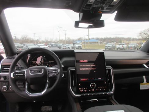 New 2026 GMC Yukon Denali image 17