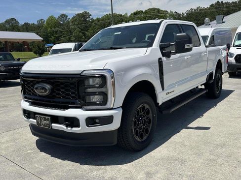 New 2025 Ford F250 XLT w/ Black Appearance Package image 3