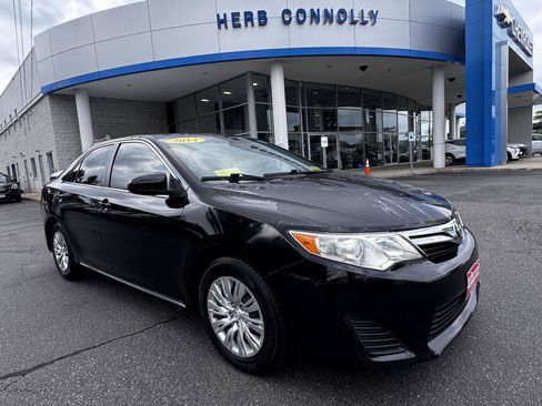 Used 2014 Toyota Camry LE FWD image 1