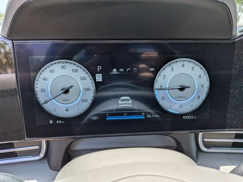 Used 2024 Hyundai Elantra SEL FWD image 26
