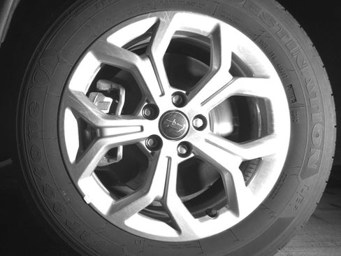 Used 2025 Jeep Compass Latitude image 12