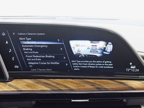 Used 2024 Cadillac Escalade Premium Luxury Platinum w/ Heavy-Duty Trailer Package image 28