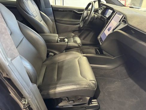 Used 2016 Tesla Model X 90D AWD/4WD image 6