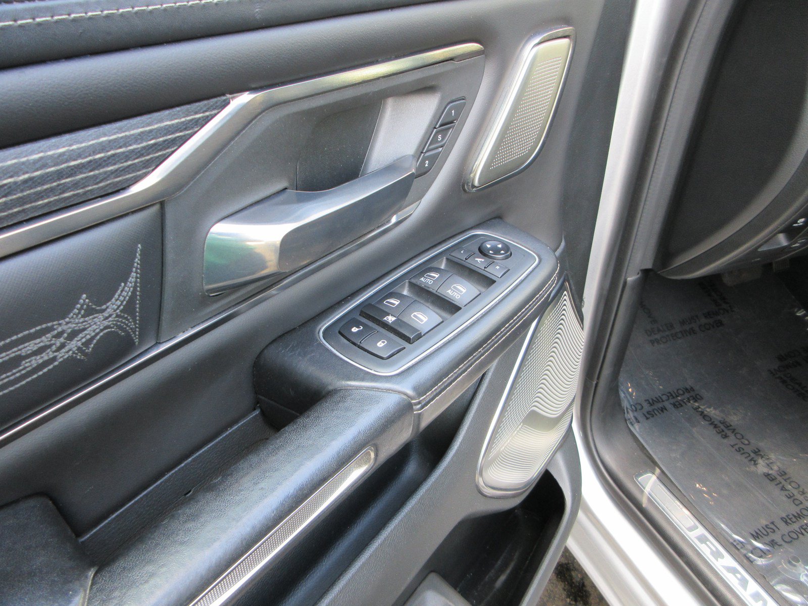 Used 2020 RAM 1500 Limited AWD/4WD image 33
