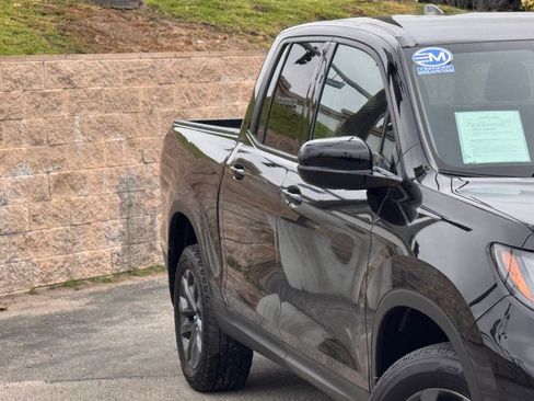 Used 2023 Honda Ridgeline Sport image 5