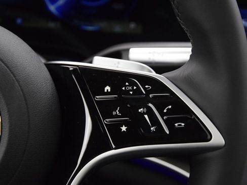 New 2026 Mercedes-Benz EQS 550 4MATIC SUV image 25
