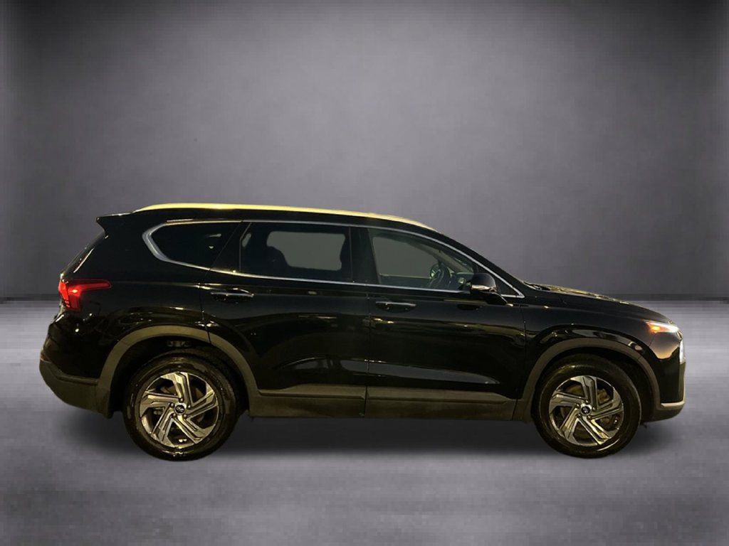 Used 2023 Hyundai Santa Fe SEL FWD image 9