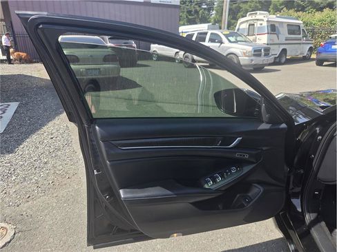 Used 2018 Honda Accord EX-L image 14