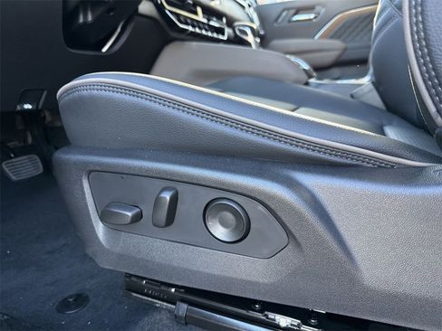 New 2026 GMC Canyon Denali image 14