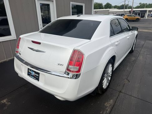 Used 2013 Chrysler 300 AWD w/ Driver Convenience Group image 3